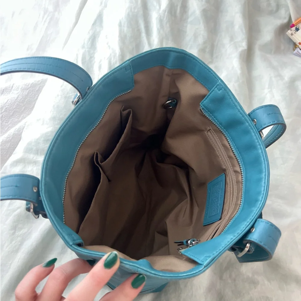 Teal blue leather 2008 coach bag